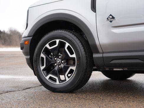 Used 2021 Ford Bronco Sport Outer Banks image 14