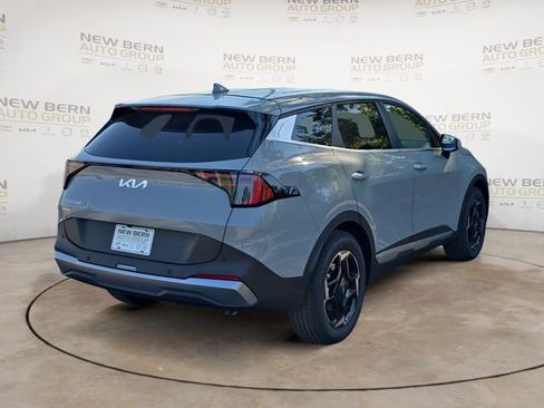 New 2026 Kia Sportage EX FWD image 5