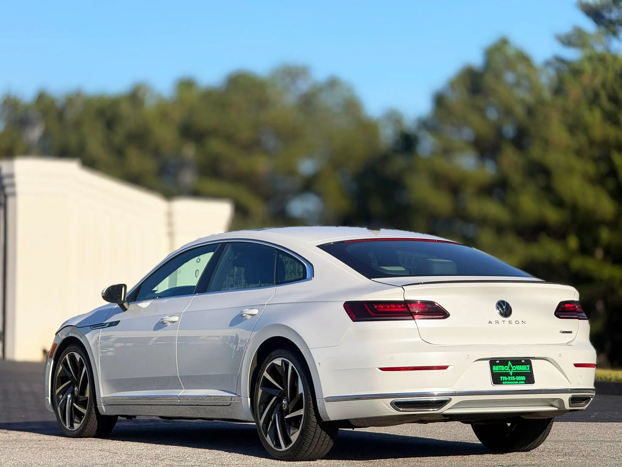 Used 2023 Volkswagen Arteon SEL Premium AWD/4WD image 8