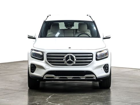 Certified 2025 Mercedes-Benz GLB 250 image 5