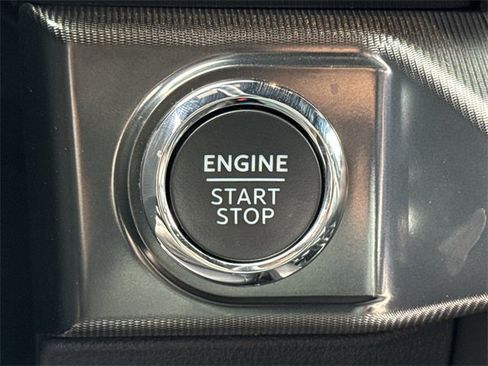 Used 2025 Ford F150 Lariat w/ Equipment Group 501A Mid image 38