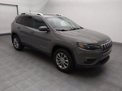 Used 2021 Jeep Cherokee Latitude Plus AWD/4WD image 11