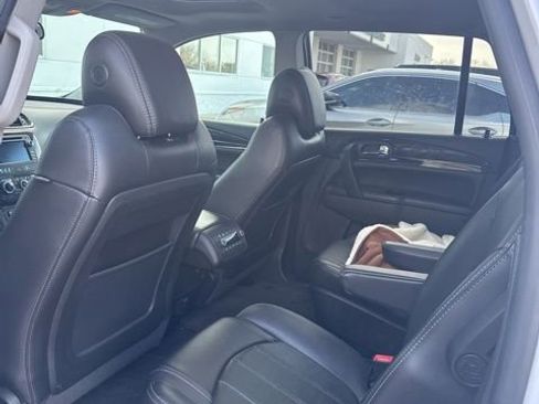 Used 2016 Buick Enclave Premium image 13
