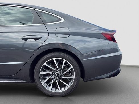 Used 2022 Hyundai Sonata Limited w/ Cargo Package FWD image 26