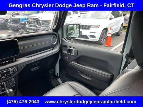 Used 2024 Jeep Wrangler Unlimited Sahara w/ Dual Top Group AWD/4WD image 60