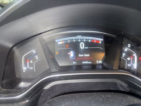 Used 2018 Honda CR-V Touring image 5