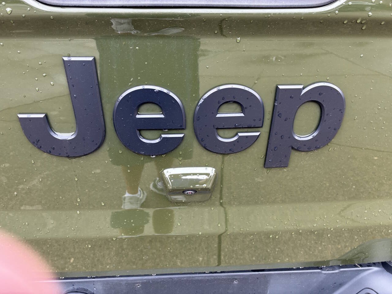 Used 2023 Jeep Gladiator Sport w/ Trailer Tow Package AWD/4WD image 22