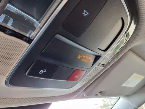 Certified 2025 Hyundai Tucson SE image 16