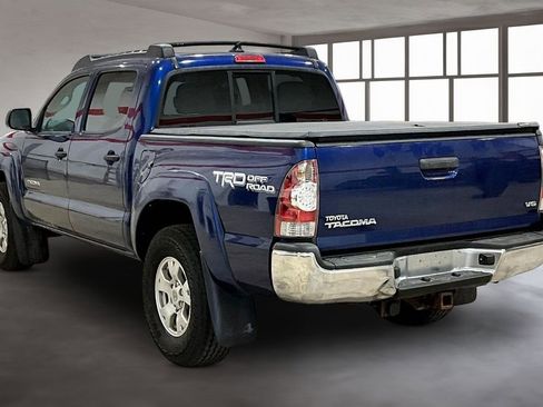 Used 2015 Toyota Tacoma 4x4 Double Cab w/ TRD Off-Road Package image 11