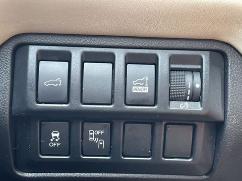 Used 2019 Subaru Ascent Limited w/ Popular Package #3 AWD/4WD image 29