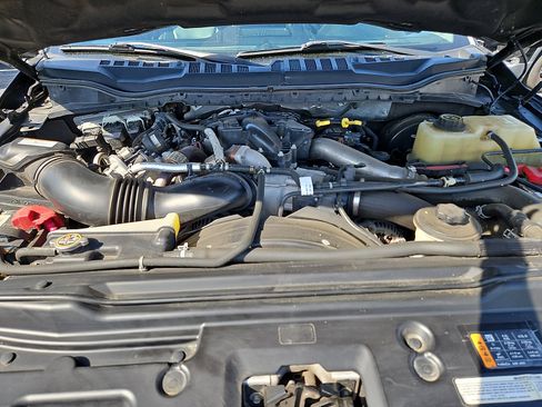 Used 2019 Ford F350 Lariat w/ Lariat Ultimate Package AWD/4WD image 31