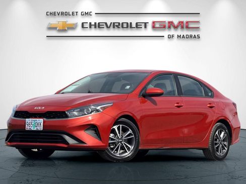 Used 2023 Kia Forte LXS FWD image 7