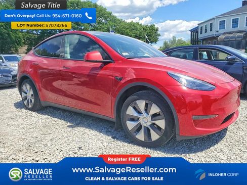 Used 2023 Tesla Model Y AWD image 5
