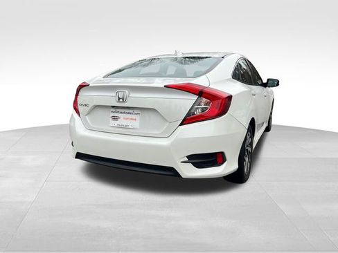 Used 2018 Honda Civic EX image 5