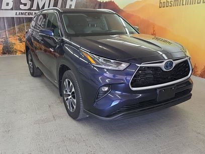Used 2021 Toyota Highlander XLE