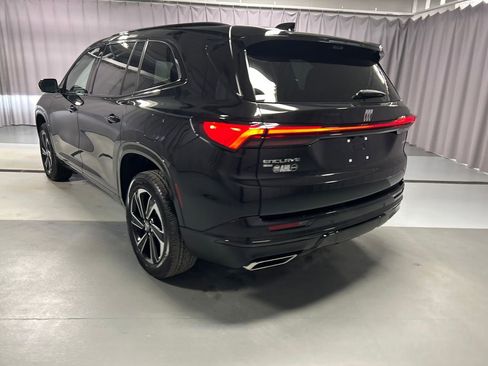 New 2026 Buick Enclave Sport Touring w/ Power Package image 5