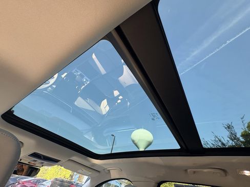 Used 2021 Jaguar F-PACE S image 37