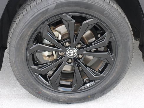 Used 2023 Toyota RAV4 XSE image 9