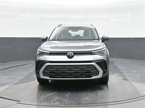 Certified 2025 Volkswagen Taos S image 2