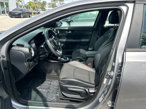Used 2024 Kia Forte GT-Line w/ GT-Line Premium Package FWD image 15