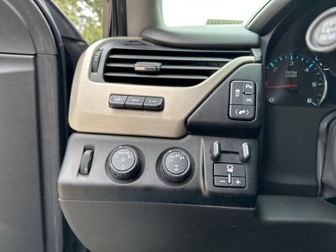 Used 2018 GMC Yukon XL Denali w/ Open Road Package image 25