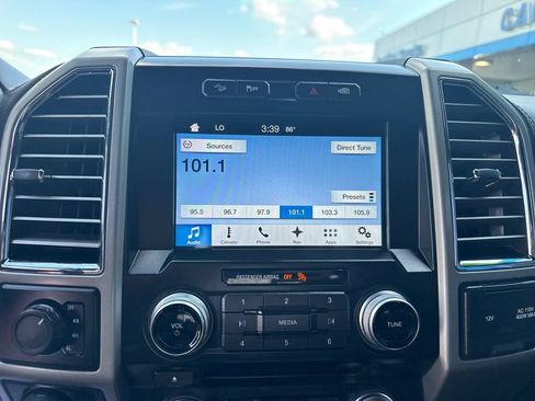 Used 2016 Ford F150 King Ranch w/ Equipment Group 601A Luxury AWD/4WD image 34