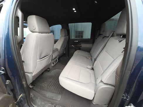 Used 2021 GMC Sierra 2500 SLE w/ SLE Value Package; image 15