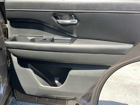 Used 2023 Nissan Pathfinder Platinum AWD/4WD image 29
