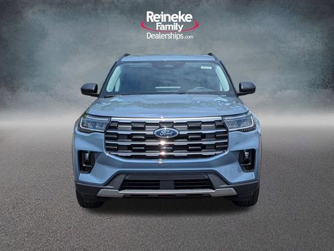 New 2026 Ford Explorer Active w/ Active Comfort Package AWD/4WD image 2