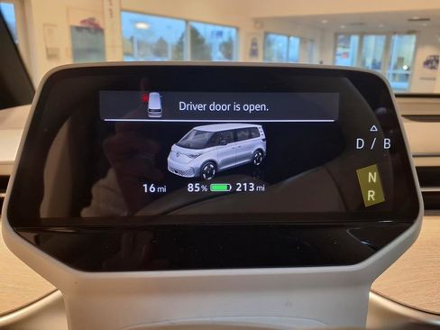 New 2025 Volkswagen ID. Buzz 1st Edition image 18