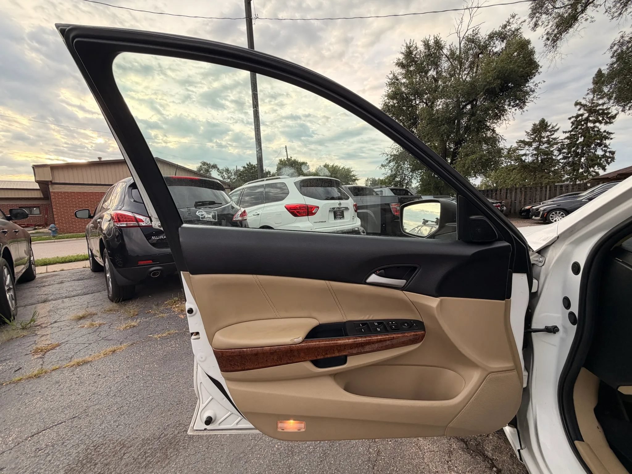 Used 2012 Honda Accord EX-L image 11