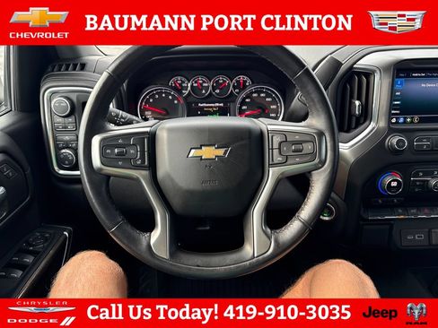 Used 2021 Chevrolet Silverado 1500 LT AWD/4WD image 13