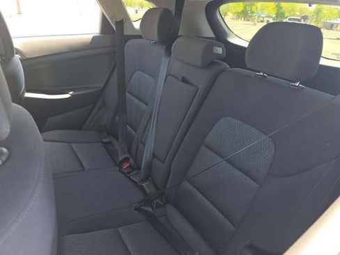 Used 2017 Hyundai Tucson SE w/ SE Popular Package 02 AWD/4WD image 7
