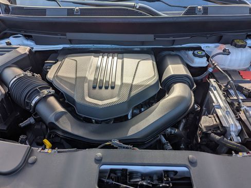 Certified 2025 GMC Acadia Elevation image 32