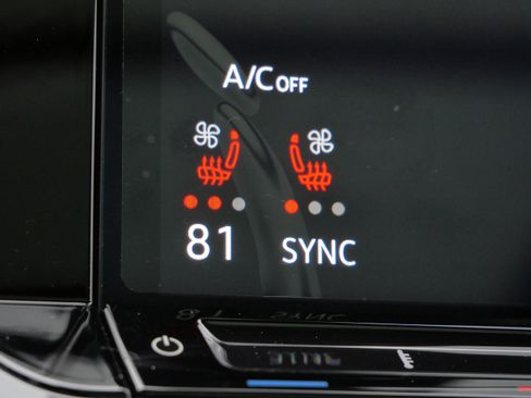 New 2026 Volkswagen Atlas Cross Sport SE image 10