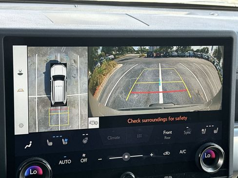 Used 2024 Lexus GX 550 w/ Cold Area Package AWD/4WD image 27