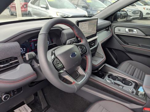 New 2025 Ford Explorer ST-Line w/ Premium Package image 8