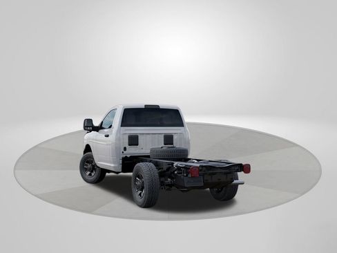 New 2025 RAM 3500 Tradesman AWD/4WD image 3