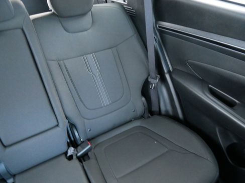 Used 2023 Hyundai Tucson SEL w/ Winter Package image 14