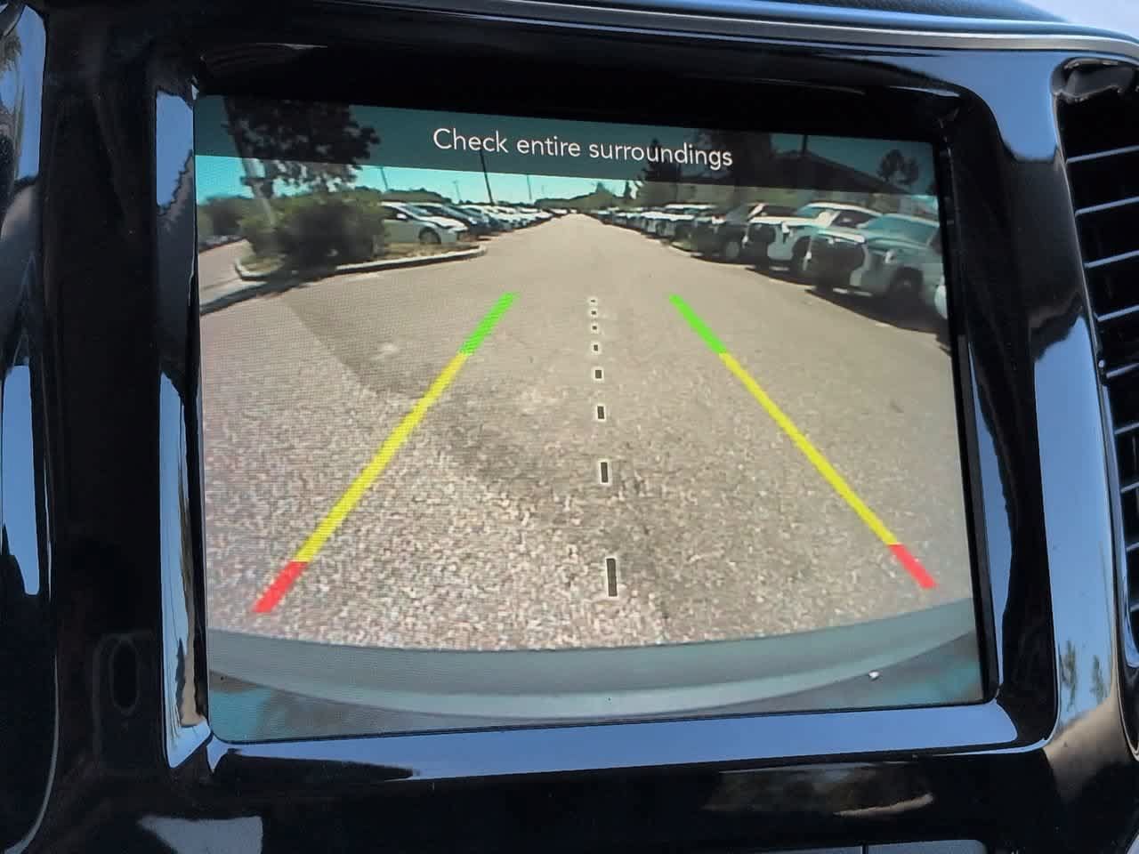 Used 2021 Jeep Cherokee Limited w/ Mopar Interior Package AWD/4WD image 20