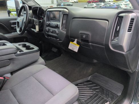 Certified 2018 Chevrolet Silverado 2500 LT w/ All Star Edition AWD/4WD image 27