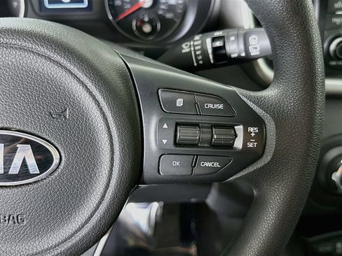 Used 2018 Kia Sorento FWD image 20