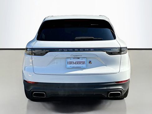 Used 2022 Porsche Cayenne AWD/4WD image 3
