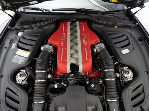 Certified 2018 Ferrari GTC4Lusso image 34