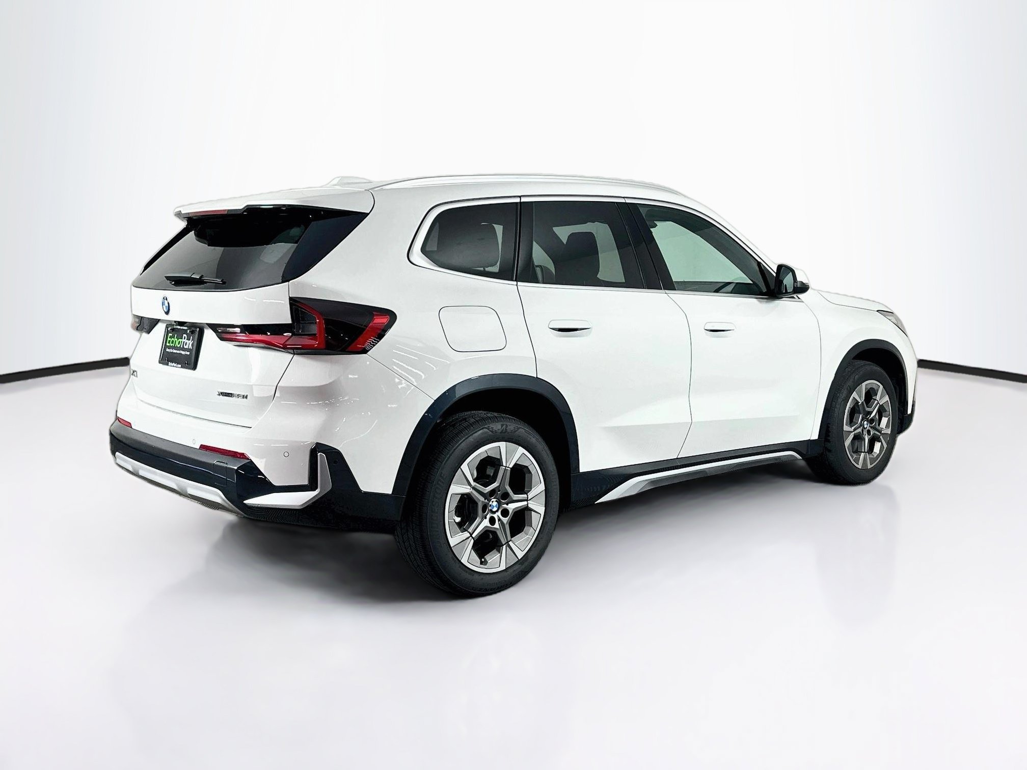 Used 2026 BMW X1 xDrive28i AWD/4WD image 9
