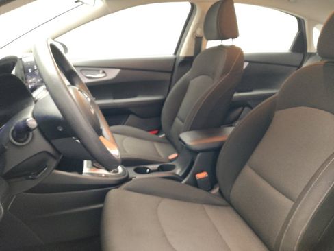 Used 2023 Kia Forte LXS FWD image 17