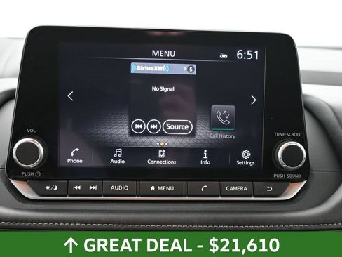 Used 2025 Nissan Rogue SV AWD/4WD image 30