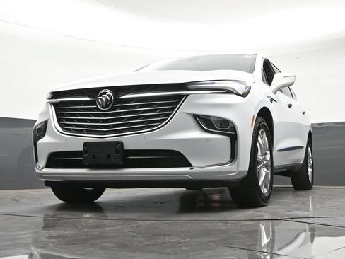 Certified 2024 Buick Enclave Essence w/ Experience Buick Package AWD/4WD image 31