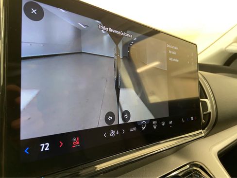 Used 2025 Ford Expedition Active image 40