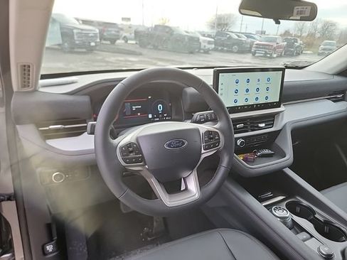 New 2025 Ford Explorer Active w/ Active Comfort Package AWD/4WD image 26